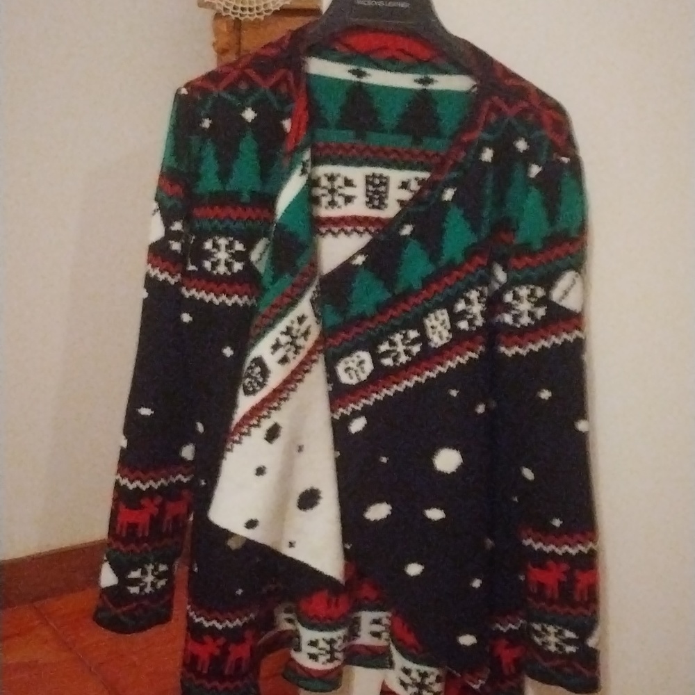 Doesn't fit my mother anymore and I want to buy her something with the money fro